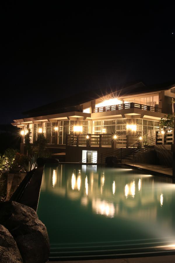 The Oriental Luxury Suites Alfonso Экстерьер фото